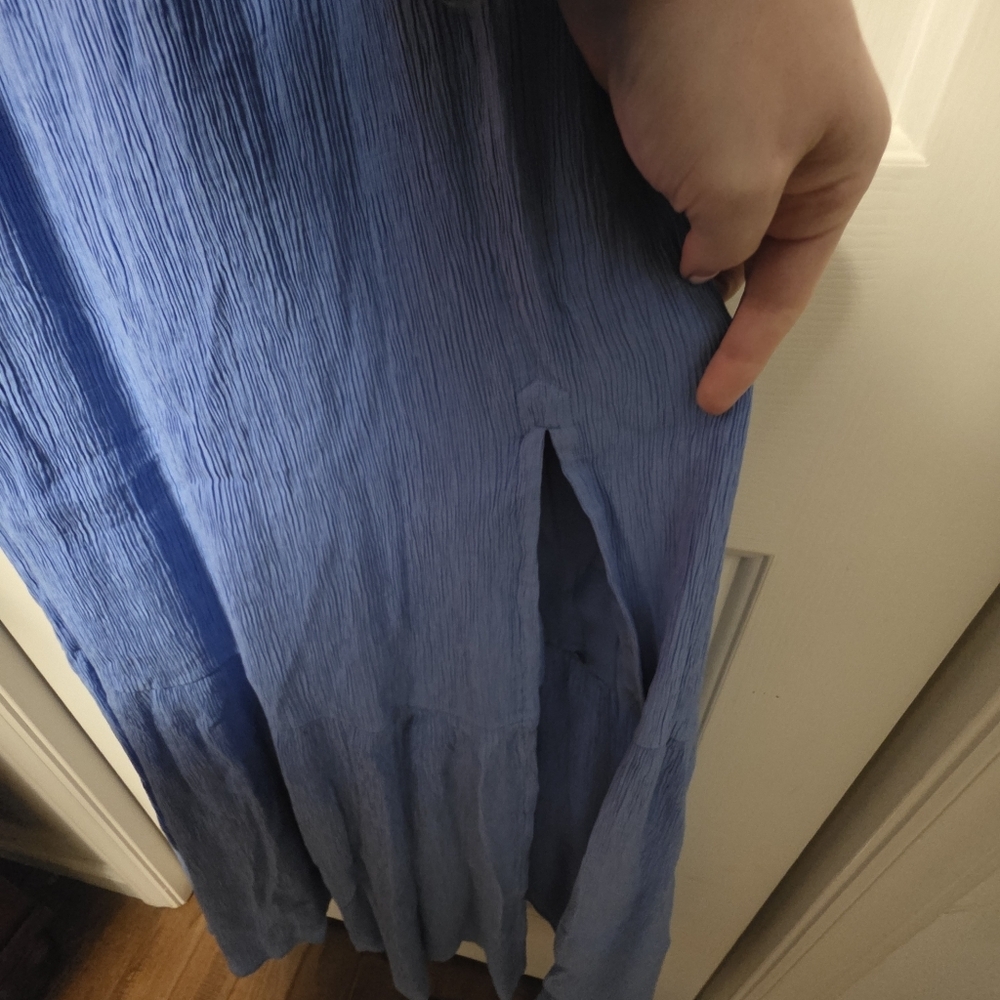 Abercrombie And Fitch Crinkle Textured Ruched Maxi Dress Medium Tall NWT Blue - Picture 3 of 12